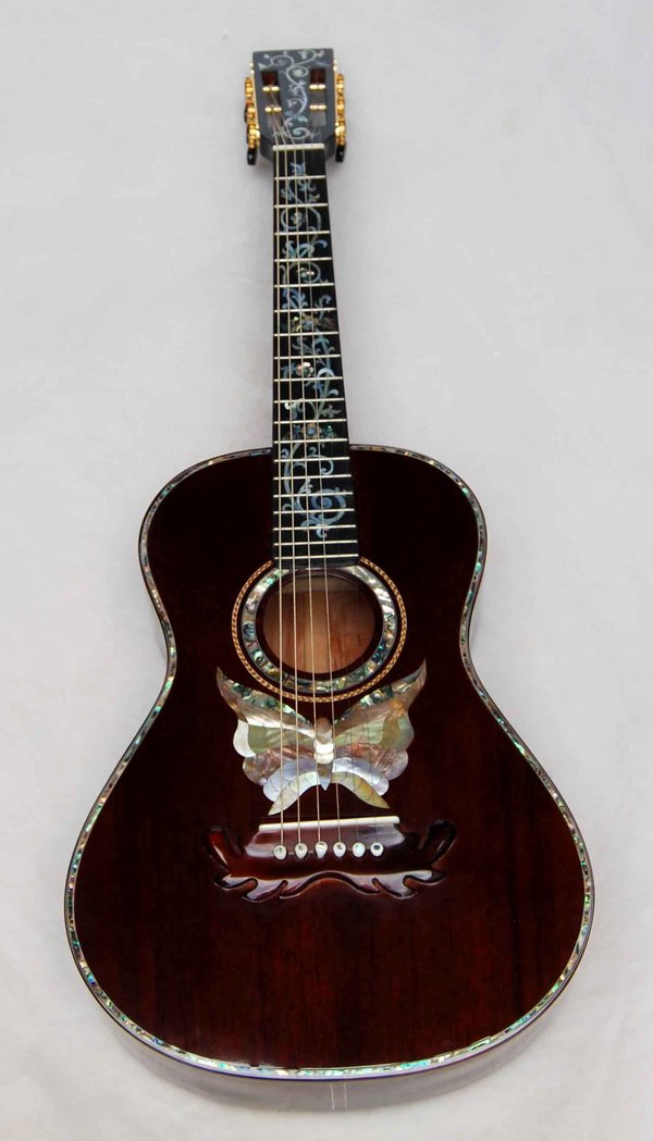 Parlor guitar